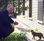 il prof erba con uno dei gatti de la Sapienza